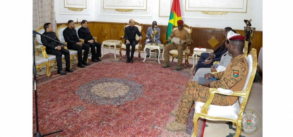 Ambassador H.E. Mr. Bhaskar Bhatt presented his Letters of Credence to President of the Transition, Head of State, Burkina Faso, H.E. Captain Ibrahim TRAORE, on 14 Dec 2023.