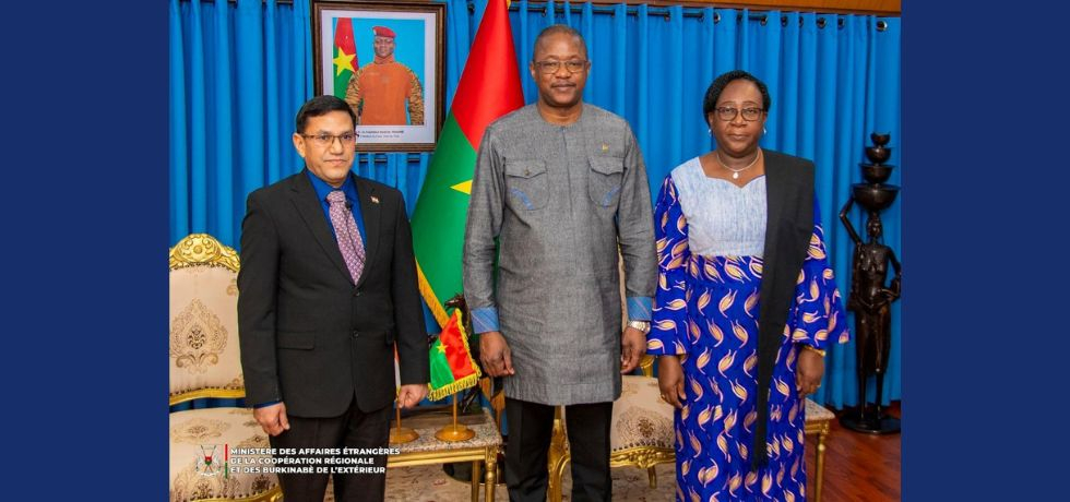 Ambassador Om Prakash Meena called on the Minister of Foreign Affairs, Regional Cooperation and Burkinabe Abroad, H.E. Karamoko Jean Marie Traore and presented copy of letter of credence on January 24, 2025